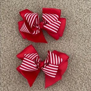 Gorgeous red hair bows. NWOT